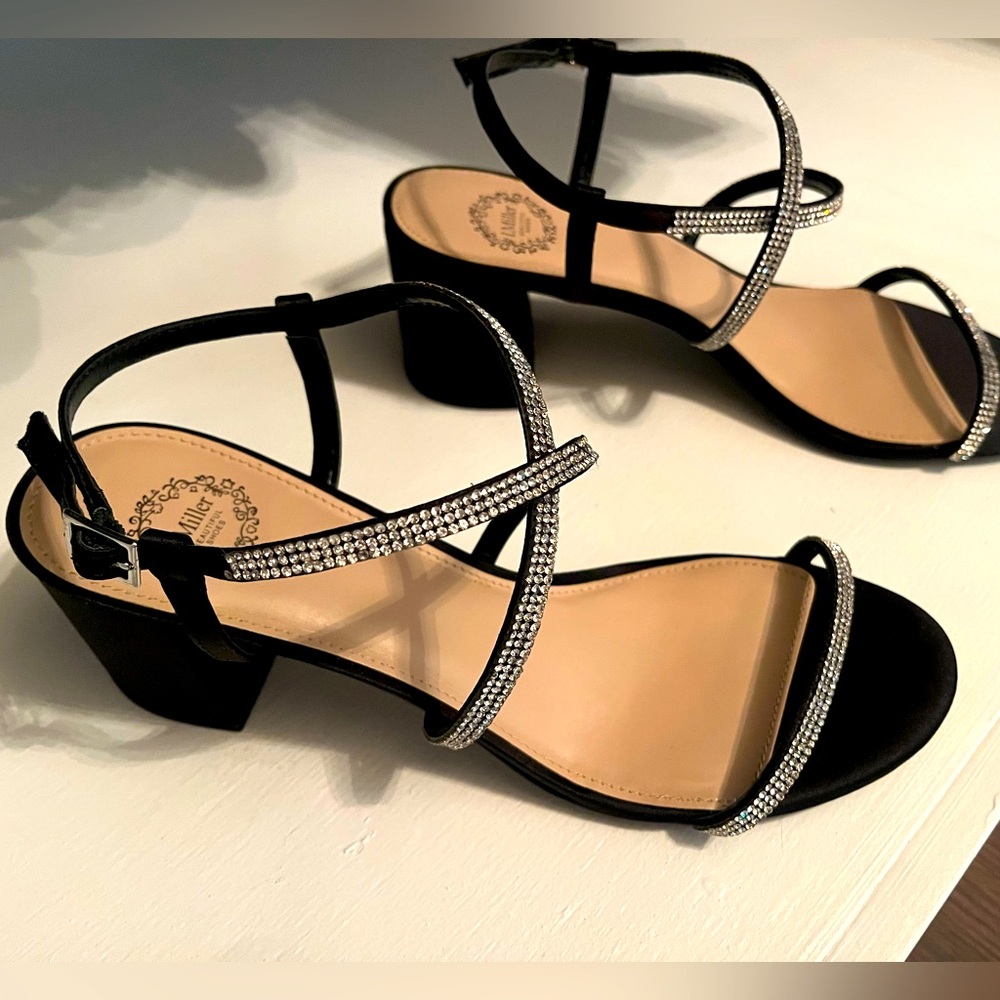 Women’s black heels